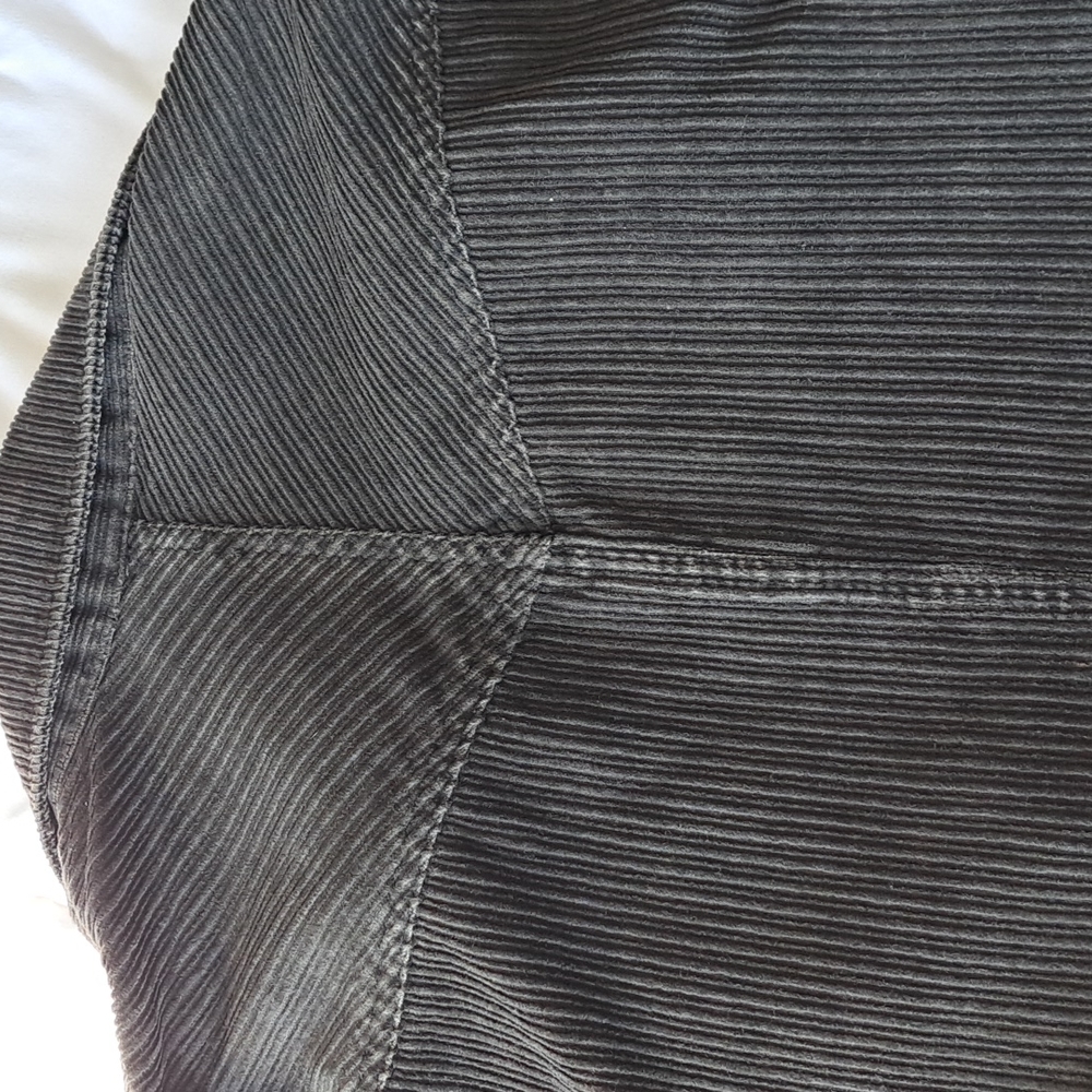 H&M CORDUROY JACKET TWO BUTTON POCKETS ON FRONT BUTTON UP SIZE 10
